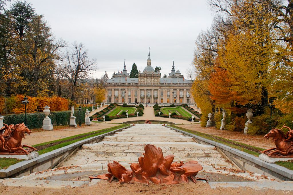 Palacio Real de San Ildefonso en otoño.